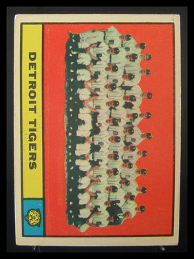 1961 Topps Tigers Team #51