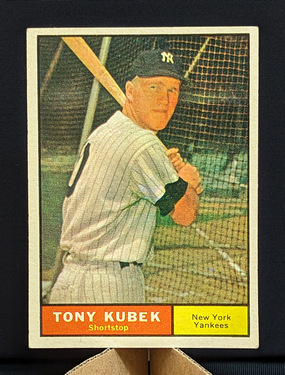 1961 Topps Tony Kubek #265