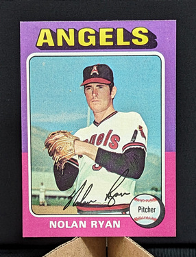 1975 Topps Mini Nolan Ryan #500